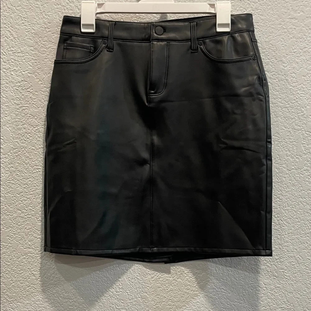 NEW NYDJ Sculpt-Her Black Faux Leather 5 Pocket Skirt Size 4